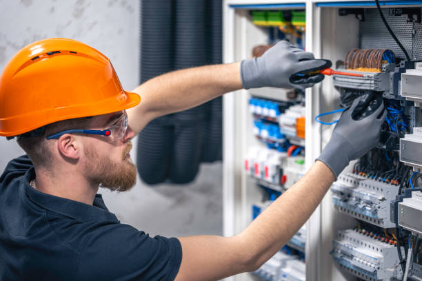 Best Affordable Emergency Electrician  in Newport, RI